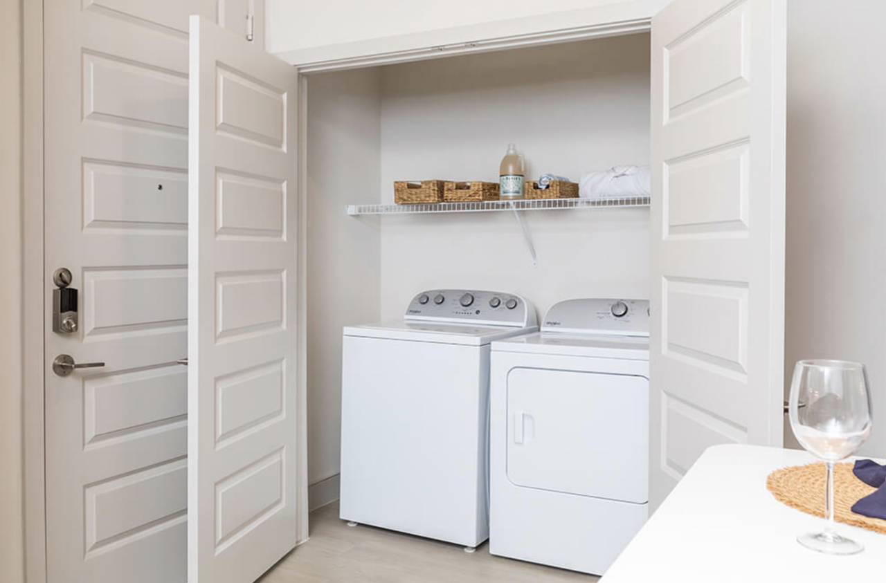 1904 South Lamar Boulevard - Photo 6 of 15