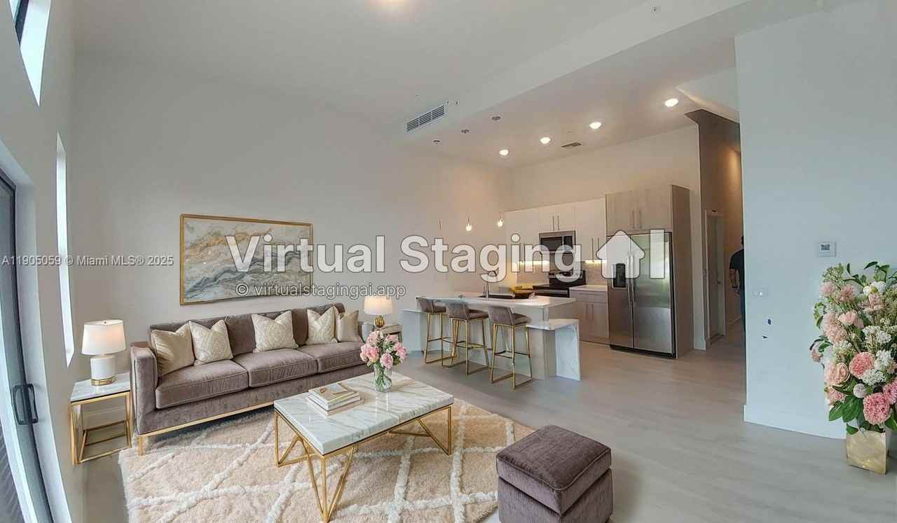 813 Northwest 45th Terrace #813 - Photo 5 of 25