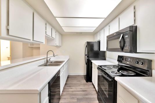 Lemon and Pear Apartments 2 of 4