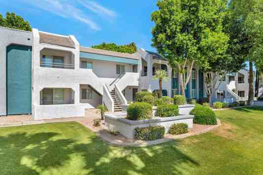 Vantage Pointe Apartments 4 of 4