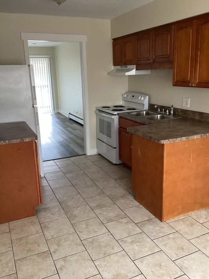 Undisclosed Address #2E - Photo 4 of 7