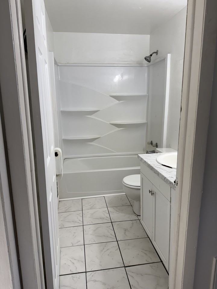 2115 27th Avenue Dr Ne #4 - Photo 3 of 7