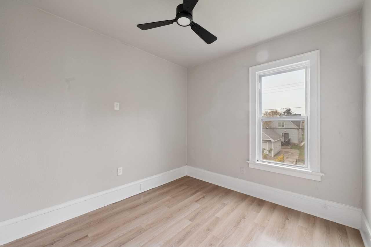 3166 N 16th St #3166 - Photo 2 of 16