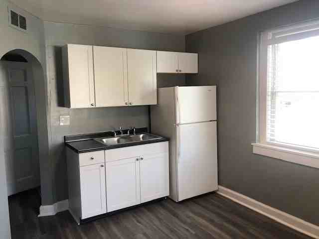 113 East Pleasant Street #D - Photo 4 of 12