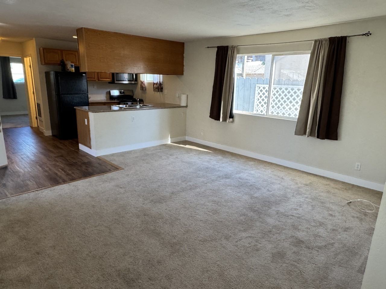 10920 Apricot St #A - Photo 3 of 23