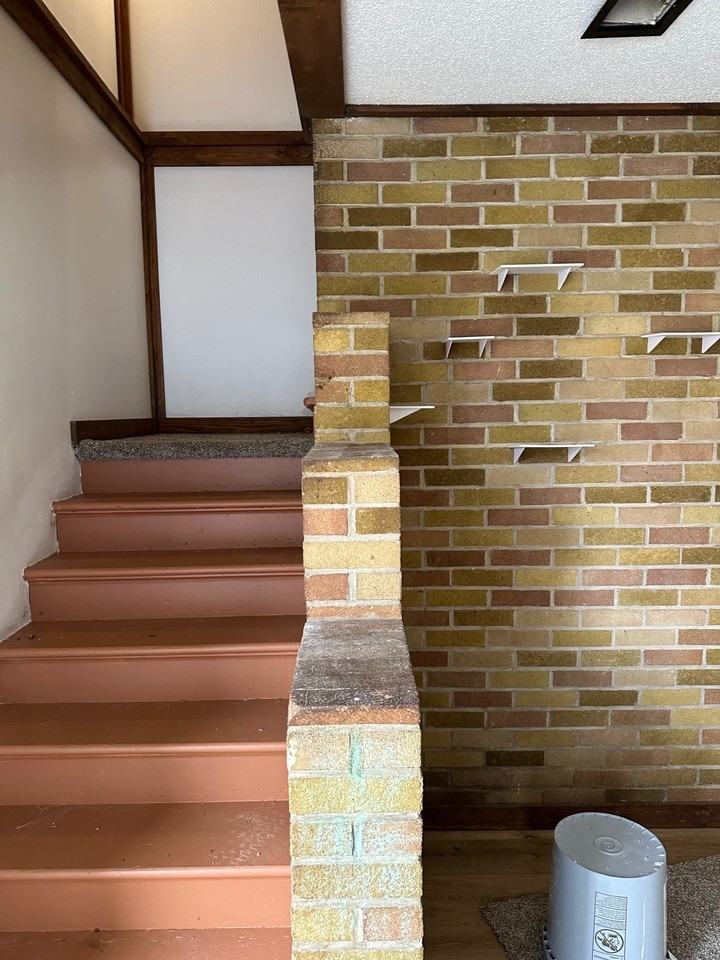 108 Cedar St W - Photo 4 of 9