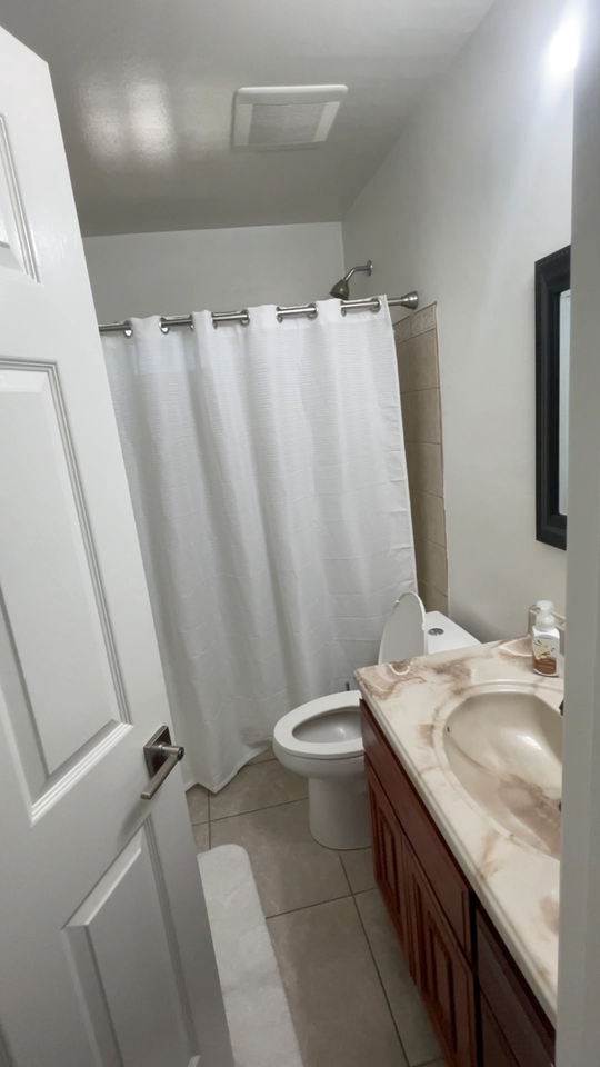 400 Sunset Dr #NA - Photo 4 of 6