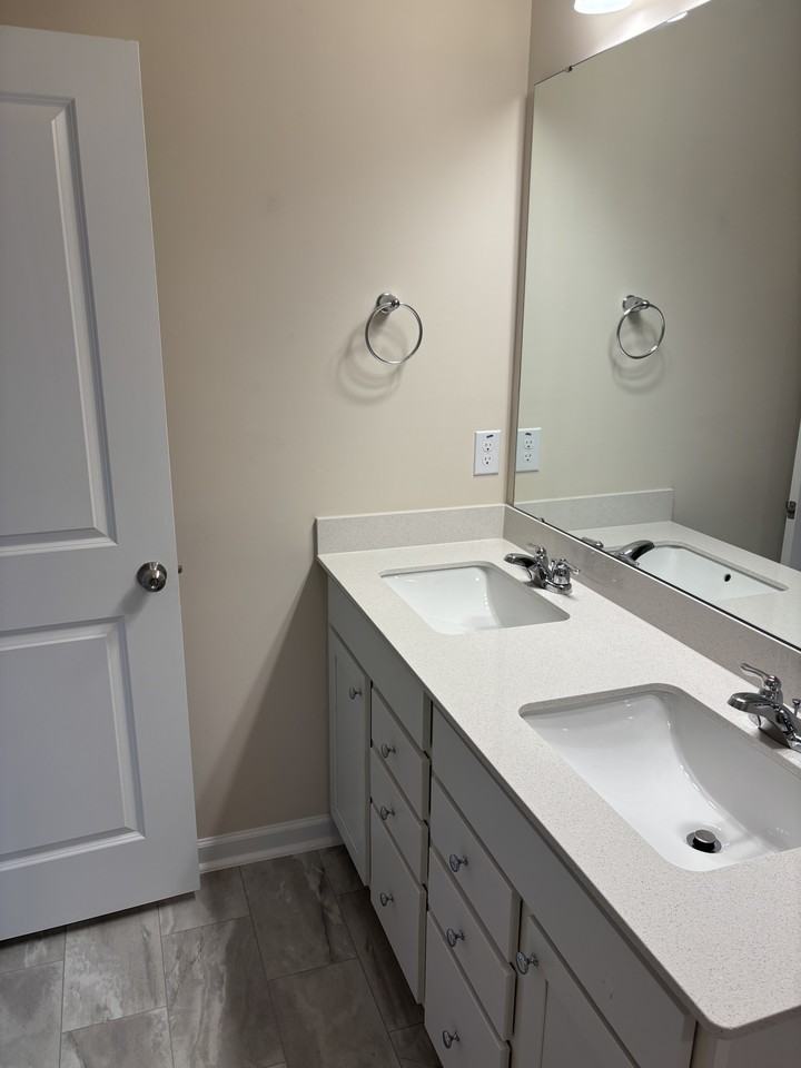 837 Falls Grove Trl #NA - Photo 4 of 26