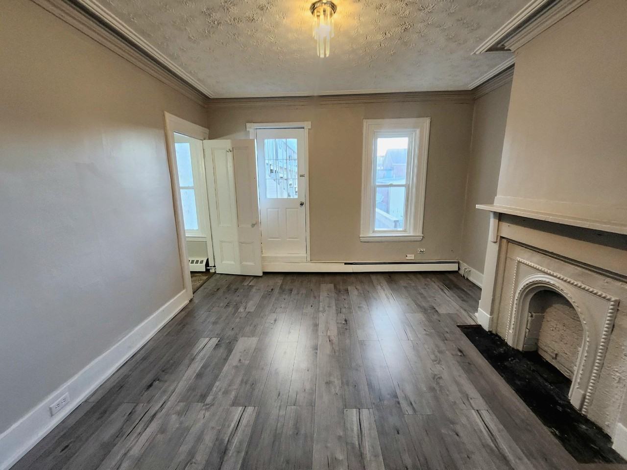 101 99-101 Elliott Row - 4 #4 - Photo 5 of 11