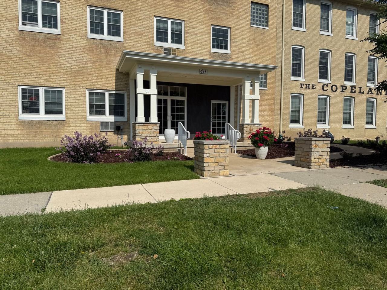 Riverfront Apartments - Photo 6 of 6