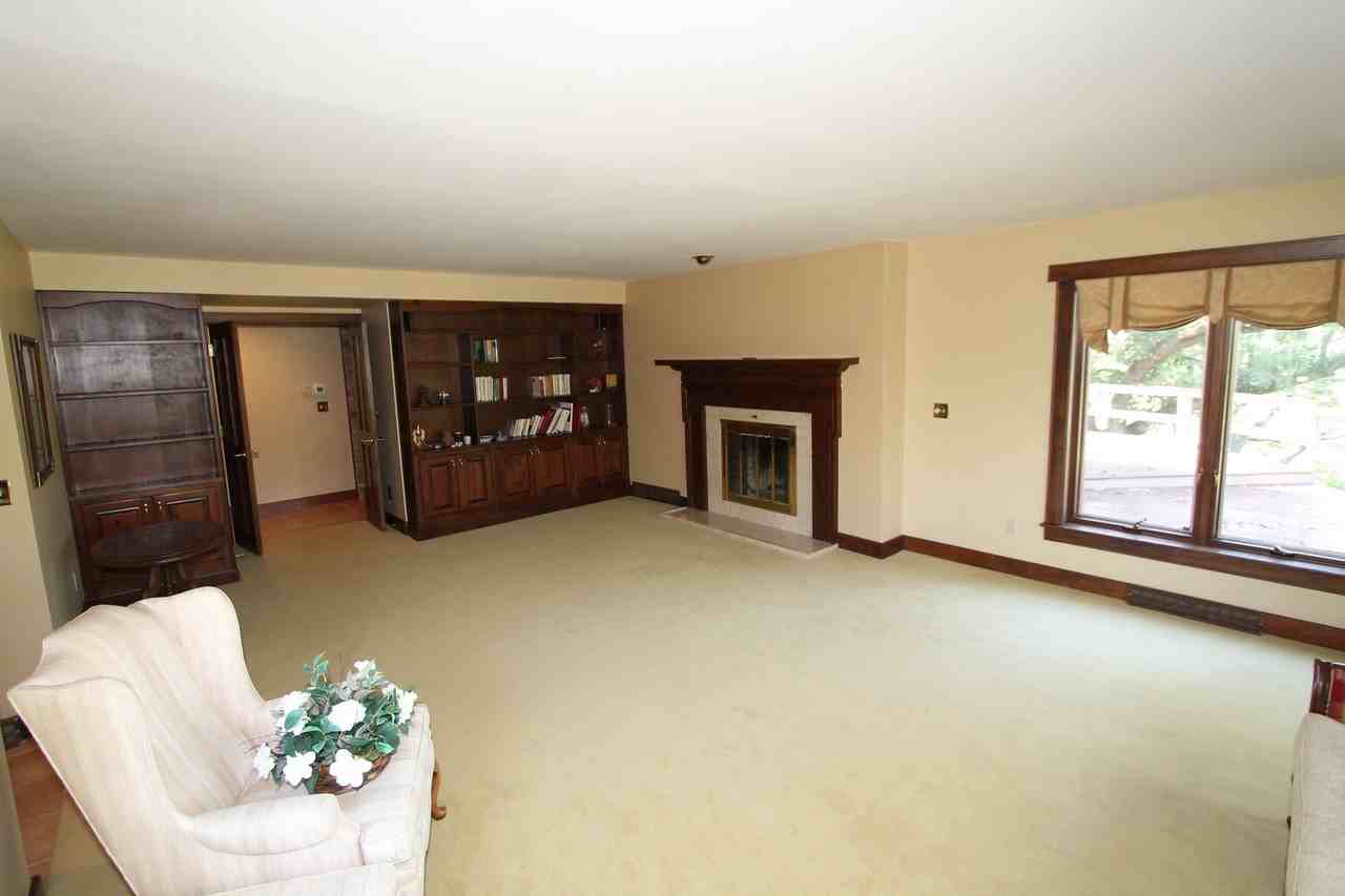 2873 Berndt Rd - Photo 4 of 28