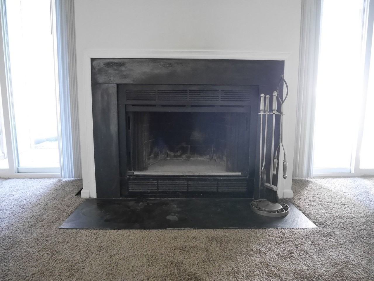 1115 Castle Harbour Way - Photo 5 of 15