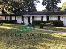 featured image of 6 S Stillwood Cir