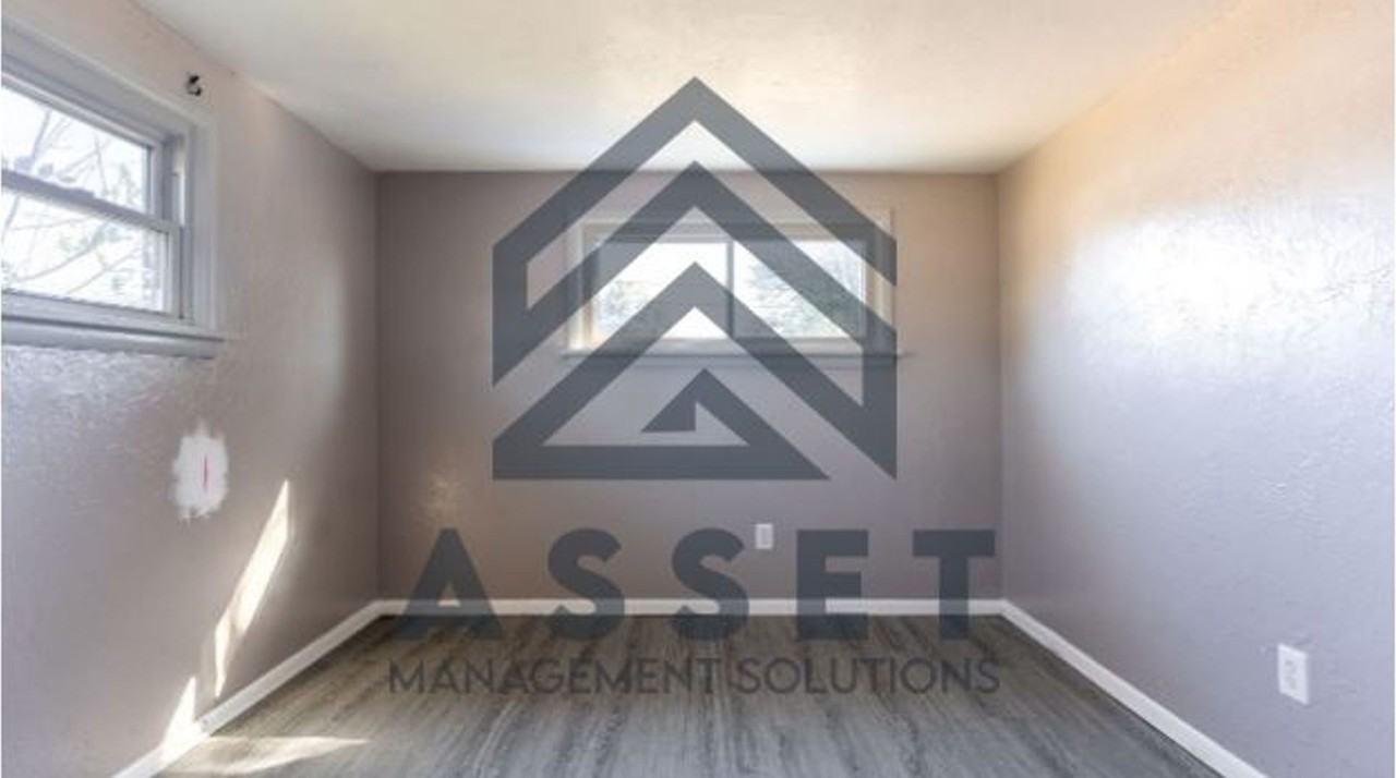 908 N Lilac Ln - Photo 5 of 30