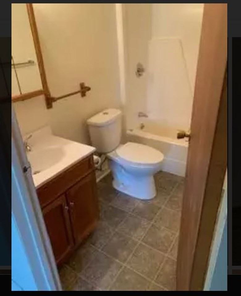 6984 Shattuck Rd - Photo 6 of 20