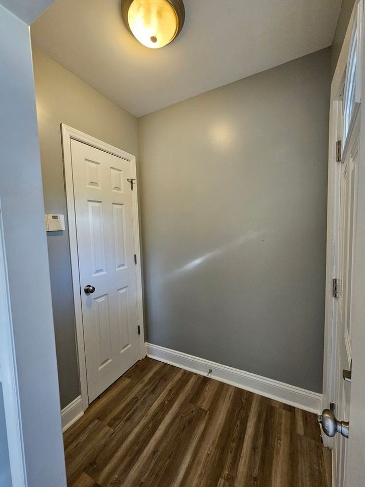 1301 Ray Ave - Photo 2 of 11