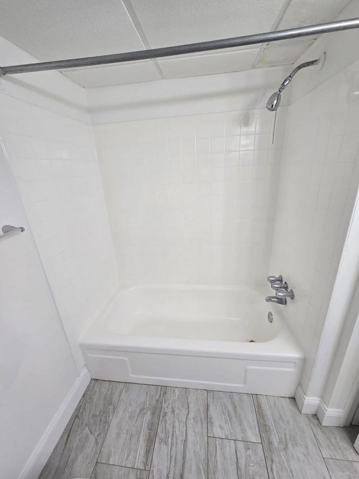 Chateau Apartments - Photo 3 of 50