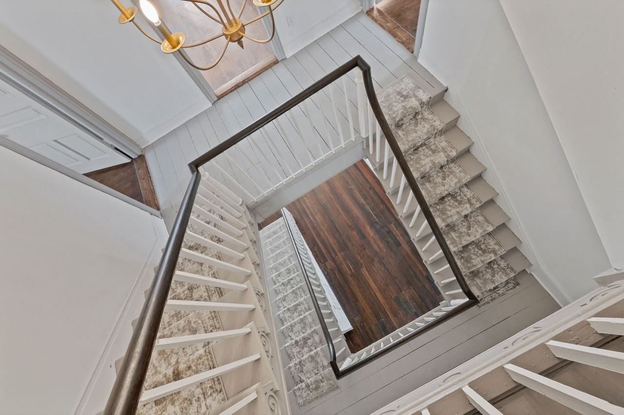 212 W 6th St, Columbia, TN 38401 - Photo 5 of 31