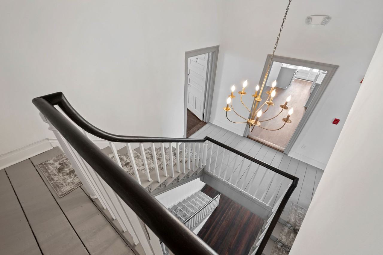 212 W 6th St, Columbia, TN 38401 - Photo 6 of 31