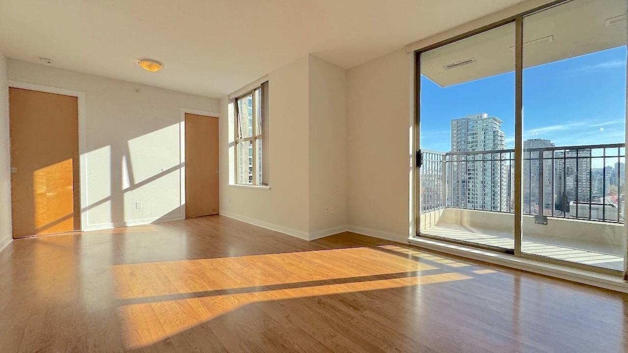 989 Richards Street #1506 - Photo 3 of 27