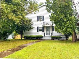 featured image of 821 Floyd Ave