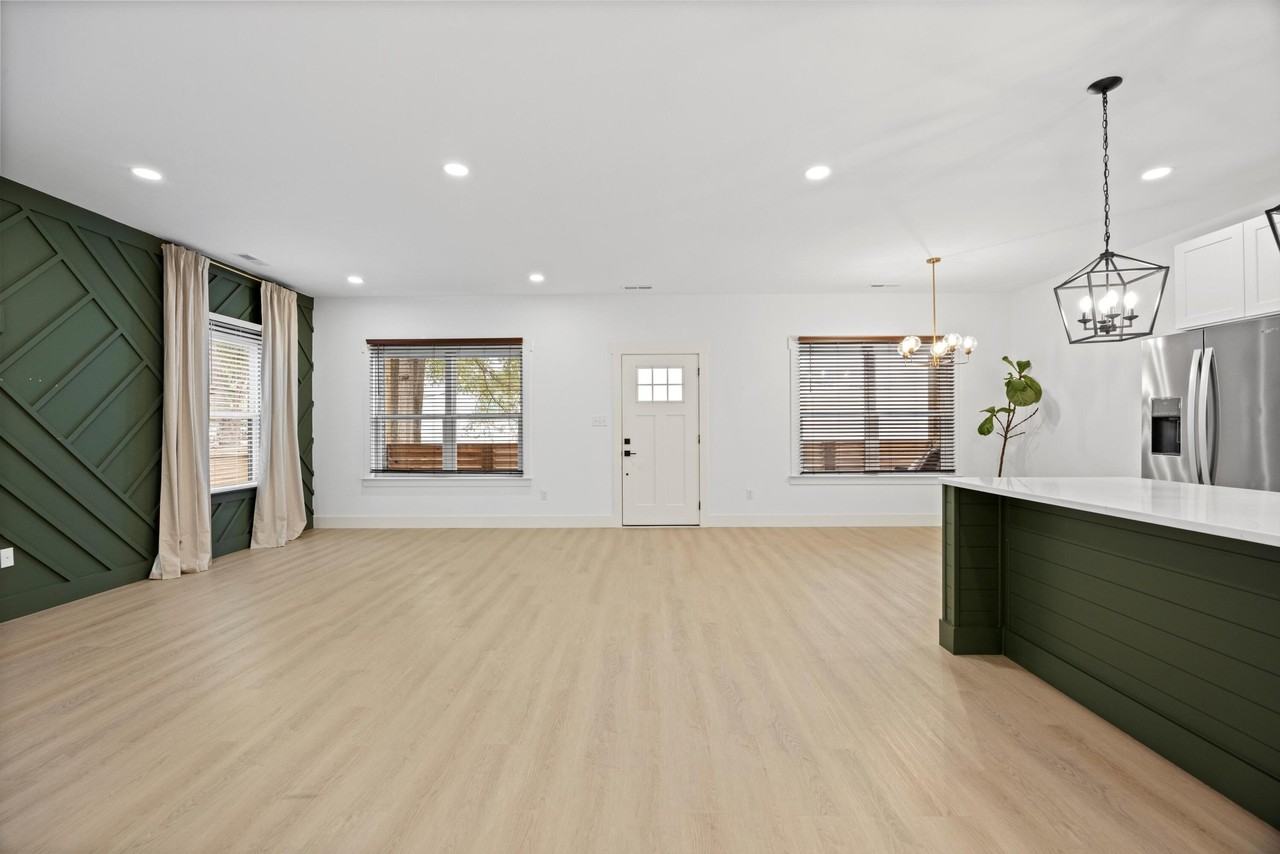 2505 Vance Ave - Photo 6 of 30