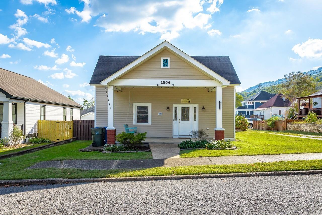 1504 W 48th St - Photo 4 of 44