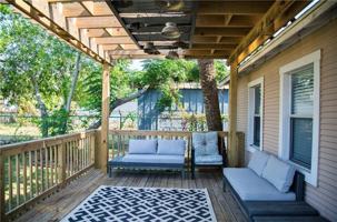 featured image of 1318 N Mesquite St