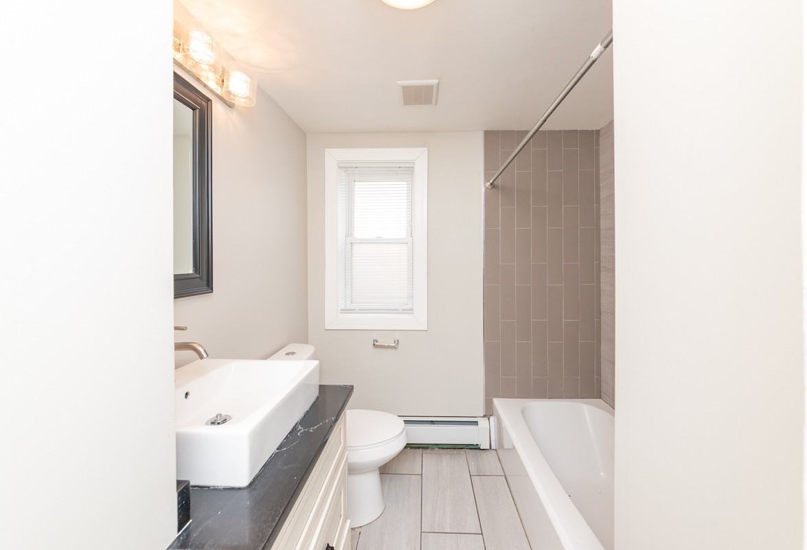 3058 North Kostner Avenue #BE - Photo 5 of 16