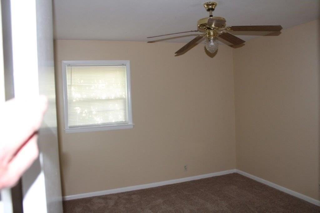 908 Glenwood St - Photo 6 of 11