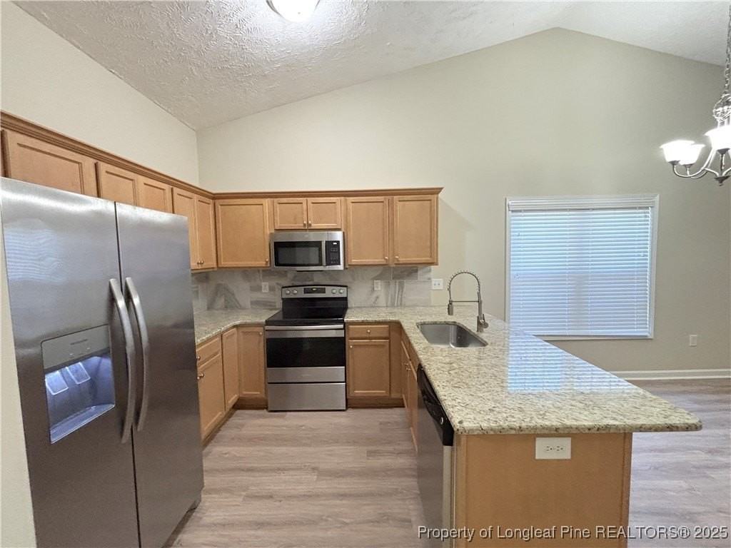 5334 Holland Park Ave - Photo 6 of 23