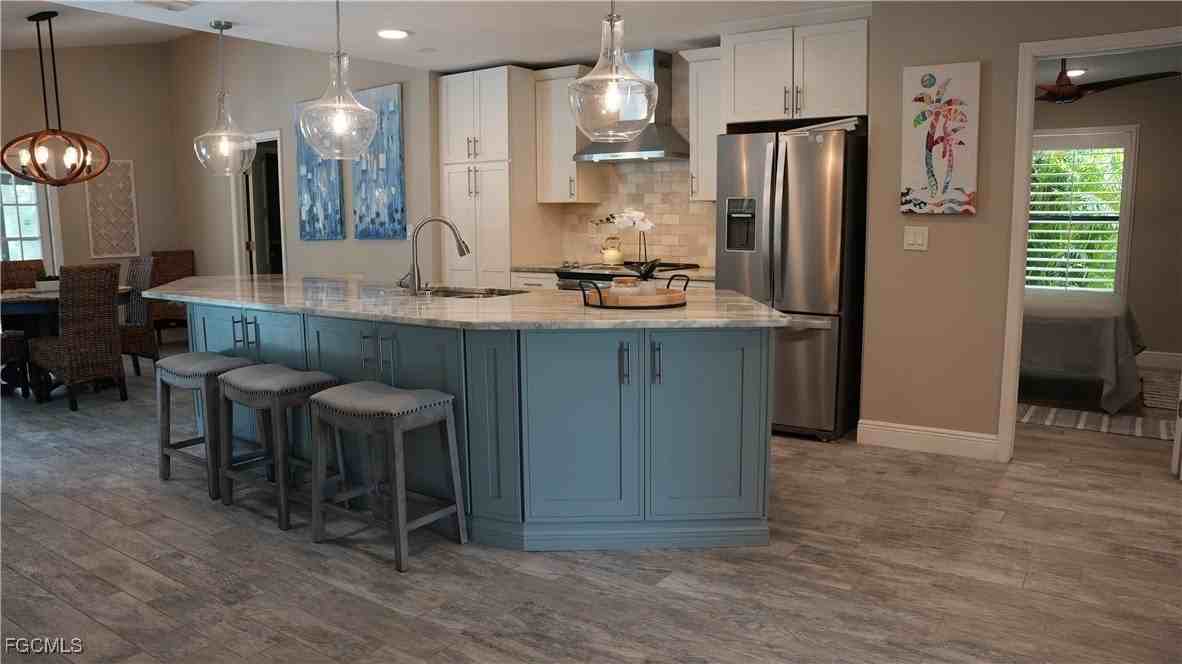 13226 Winsford Ln - Photo 4 of 25