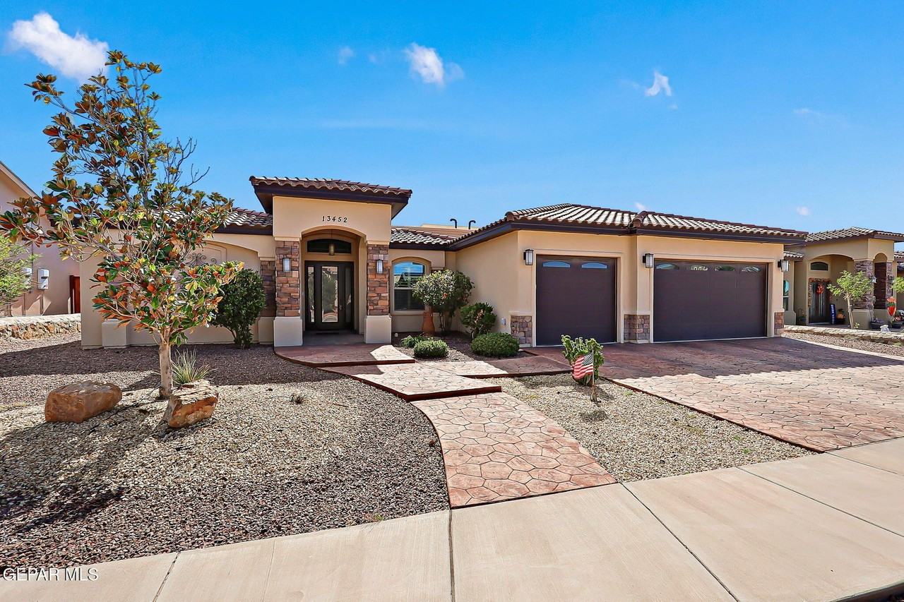 13452 Emerald Falls Drive - Photo 2 of 46