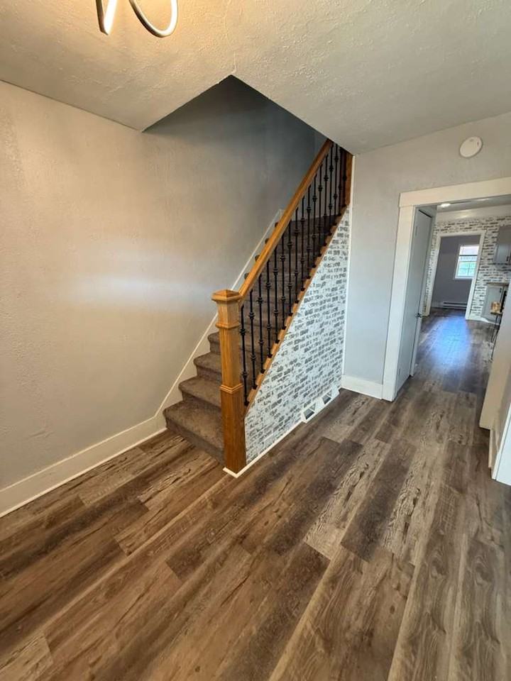 1606 Woodmont Avenue - Photo 3 of 14