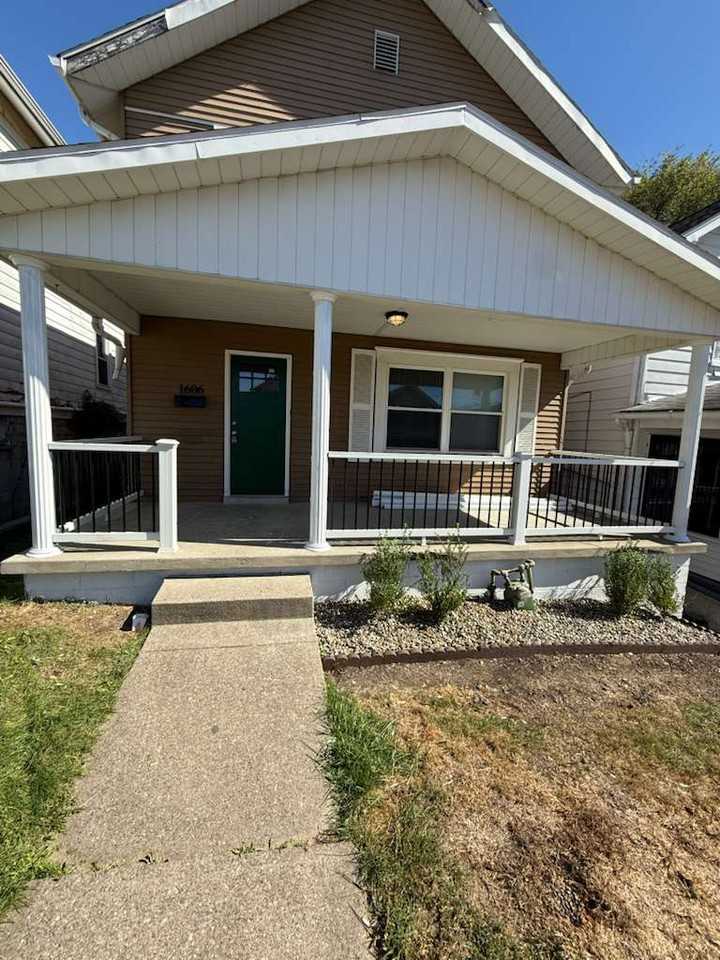 1606 Woodmont Avenue - Photo 2 of 14