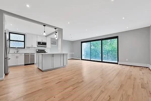 59 Hauxhurst Avenue #2 - Photo 6 of 18