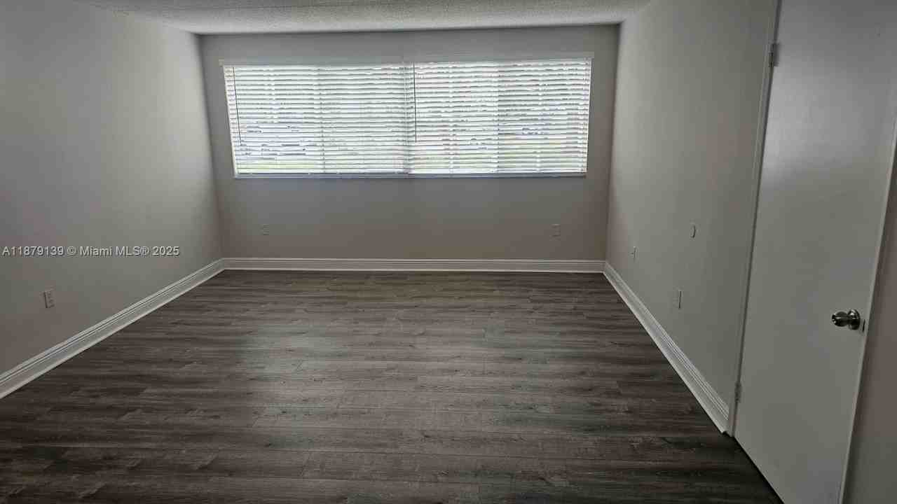 6115 Nw 186th St #105 - Photo 6 of 15
