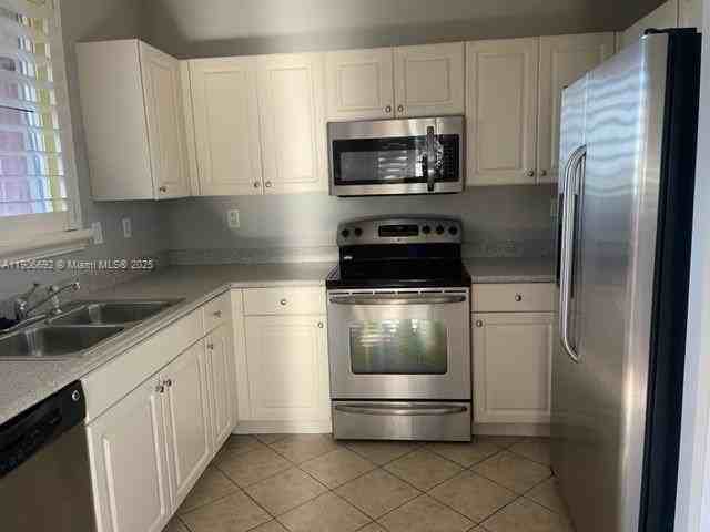 17331 Nw 7th Ave #110 - Photo 7 of 26