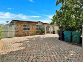 9035 Sw 36th St - Photo 1 of 1