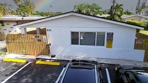 622 Ne 6th St #1 - Photo 2 of 23