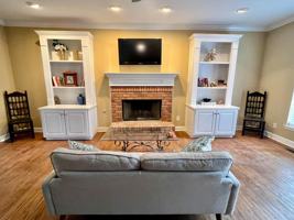 featured image of Colonial Ridge Way Sw