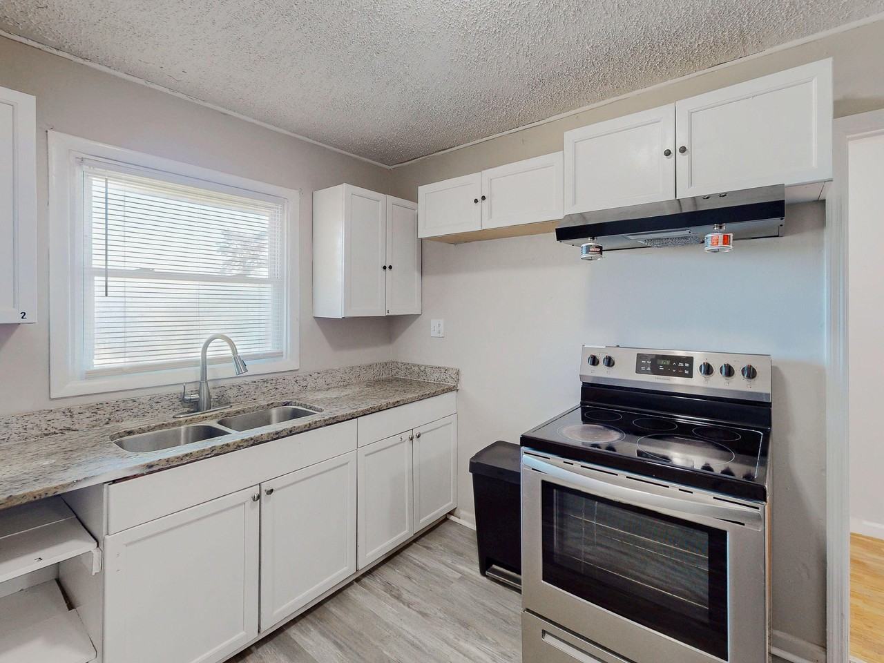 Meadow Dr - Photo 2 of 11