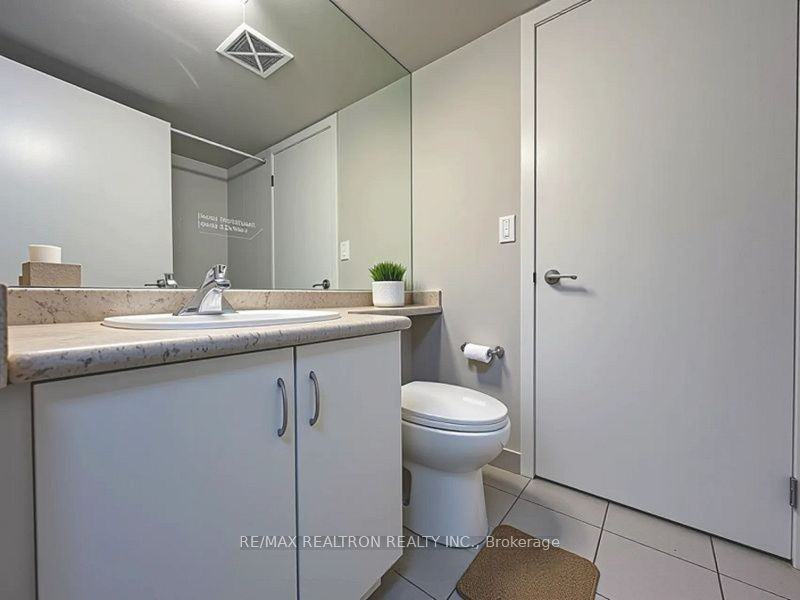 209 Fort York Boulevard #969 - Photo 4 of 19