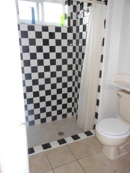 8860 Parliament Ct - Photo 3 of 11