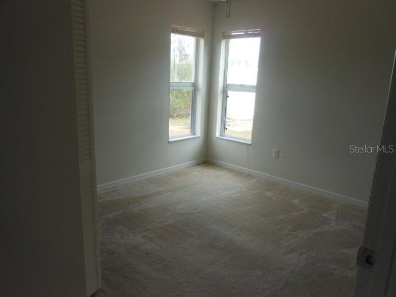 8860 Parliament Ct - Photo 5 of 11