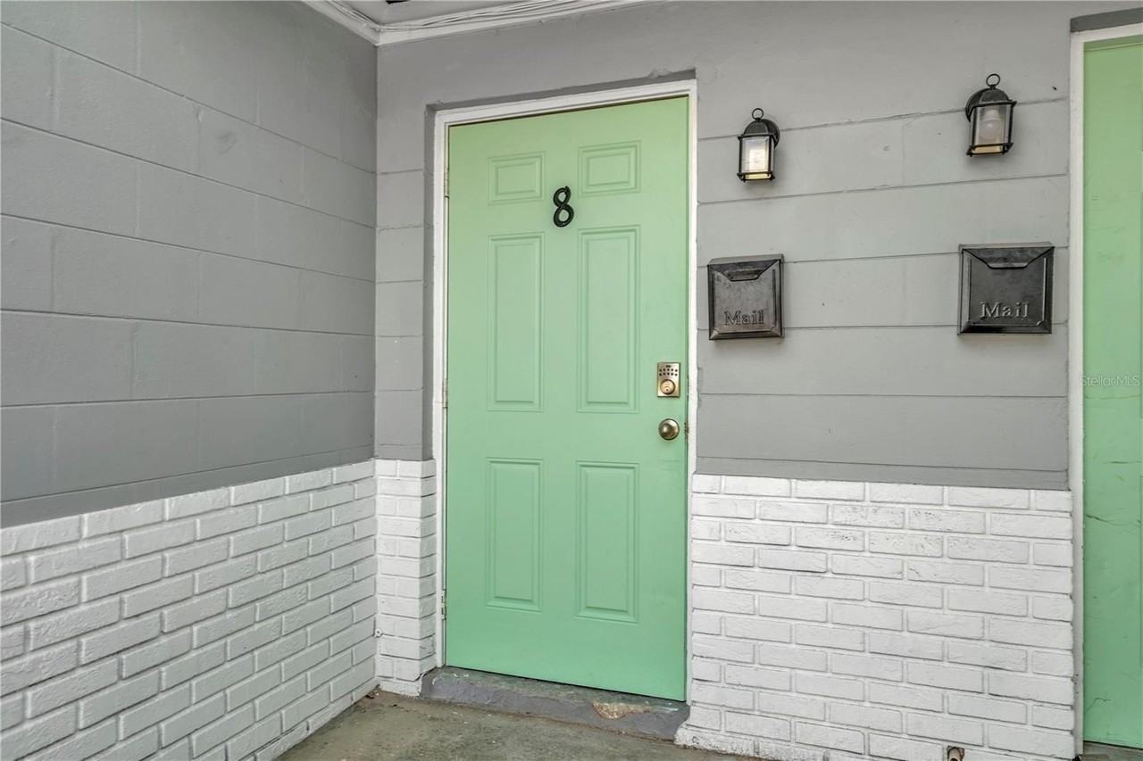 6701 S West Shore Blvd #8 - Photo 3 of 12