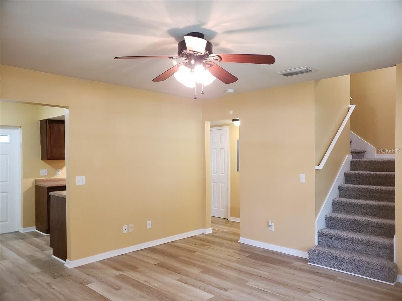 1364 Fairway Dr - Photo 4 of 18