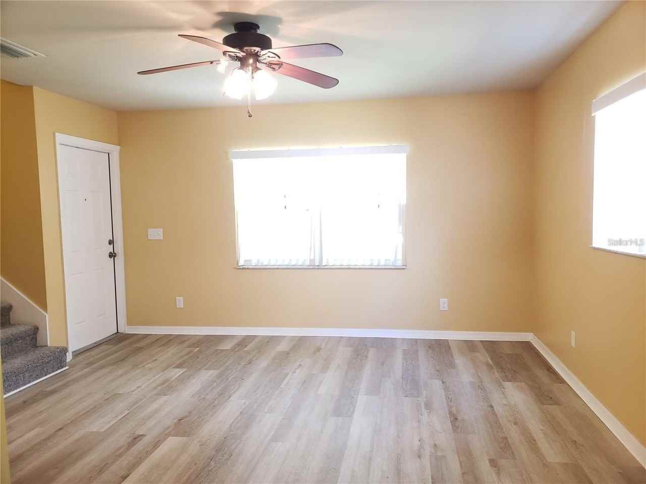 1364 Fairway Dr - Photo 5 of 18