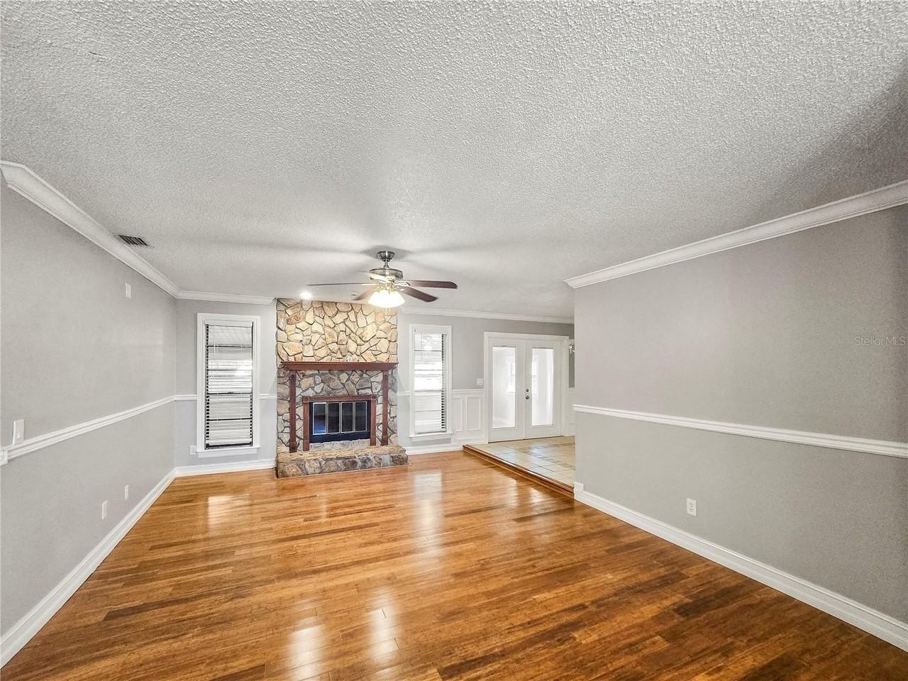 2055 Warrior Avenue Southeast - Photo 2 of 17