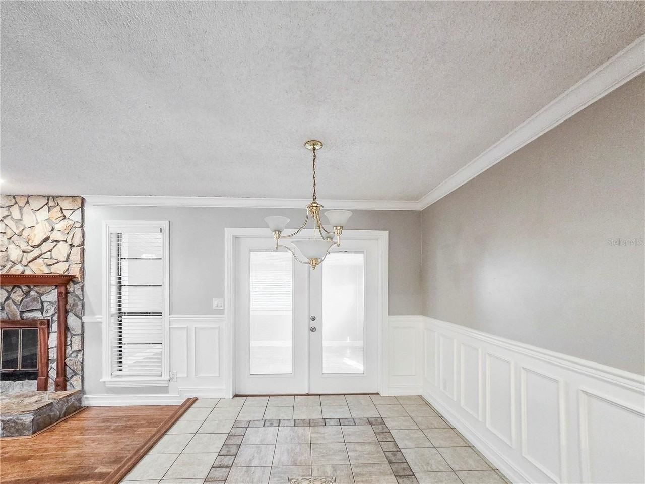 2055 Warrior Avenue Southeast - Photo 4 of 17